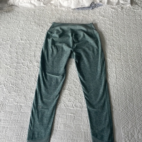 ALO Yoga Seafoam Leggings - Picture 2 of 5